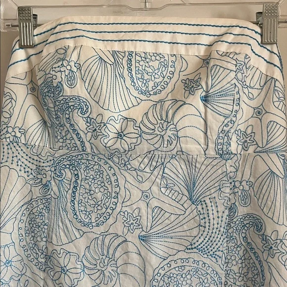 Lilly Pulitzer staples blue, and white sundress and a beautiful seashell design - Picture 2 of 7